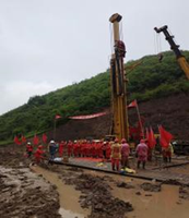 Plateforme de forage de puits profonds XSC1300 du fabricant chinois pour le pétrole, moteur de pompe à engrenages, profondeurs adaptables