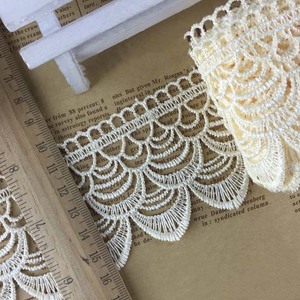 Dentelle brodée soluble dans l'eau de 6 cm de large, tissu pour vêtements, rembourrage, textile de maison, dentelle décorative colorée en polyester français - Product Image 2