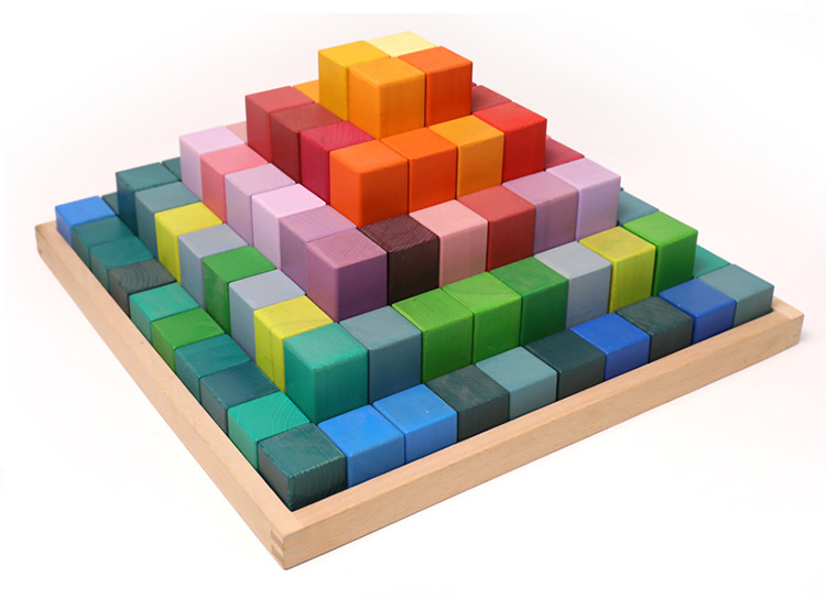 pyramide-32529538cm