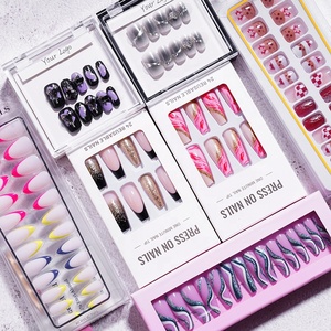 <span class=keywords><strong>Uñas</strong></span> Acrílicas Cortas de Cobertura Total, <span class=keywords><strong>Uñas</strong></span> Rosadas Brillantes Reutilizables con Diseño de Puntos Blancos, <span class=keywords><strong>Uñas</strong></span> de Gel Personalizadas para Mujer - Product Image 2