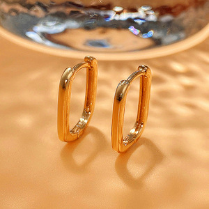 Orecchini a Cerchio Geometrici a Forma di U per Donne, Gioielli Minimalisti Lucidi alla Moda per Uso Quotidiano - Product Image 2