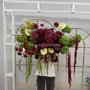 Boule de fleurs artificielles en soie rouge et verte, faite à la main, pour centre de table, arrangement floral pour mariage - Product Image 3
