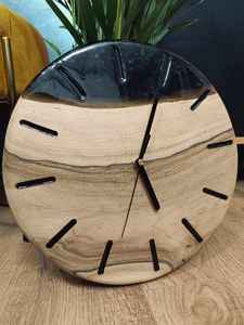 Reloj de Pared Elegante de Resina y Madera, Hecho a Mano, Duradero, Funcional y Decorativo, Ideal para Sala de Estar, Dormitorio u Oficina - Product Image 6