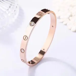 Brazalete personalizado a prueba de agua Brazalete de acero inoxidable Joyería fina Pulseras Brazaletes como regalo