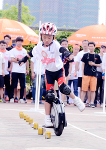 ยูนิไซเคิล Inmotion V5 ความเร็ว 20 กม./ชม. แบตเตอรี่ 2.6Ah 187.2Wh ล้อสมดุลอัจฉริยะ สำหรับผู้ใหญ่ - Product Image 4