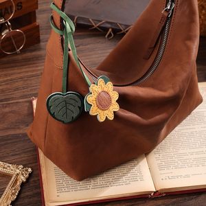 Marcapáginas <span class=keywords><strong>de</strong></span> Cuero Duradero con Diseño <span class=keywords><strong>de</strong></span> Rosa y Girasol <span class=keywords><strong>para</strong></span> Lectura Diaria, Regalo <span class=keywords><strong>para</strong></span> Amantes <span class=keywords><strong>de</strong></span> los Libros y Profesores, Marcador <span class=keywords><strong>de</strong></span> Páginas Portátil - Product Image 5