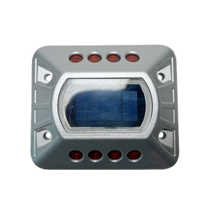 सड़क के स्टड एल्यूमीनियम रोड परावर्तक ip68 सौर प्रकाश की अगुवाई वाली सड़क स्टड एल्यूमीनियम फ्लैशिंग वाली सौर सड़क स्टड - Product Image 4