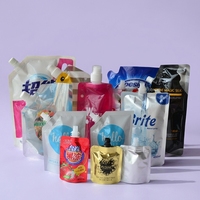Pochette à bec verseur personnalisée de qualité alimentaire, pochette à bec verseur autoportante avec fenêtre pour aliments liquides