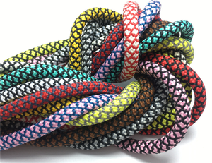 Cordones Redondos Personalizados de 3 mm, 9 mm, 10 mm para Sudaderas, Cordones Planos al por Mayor con Agujeta Metálica y Logotipo Grabado para Sudaderas - Product Image 3