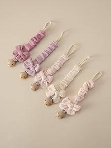 Nouvelle chaîne de sucette en coton pour bébé avec un joli nœud, sucette pour bébé, clip de sucette, hochet en crochet - Product Image 2