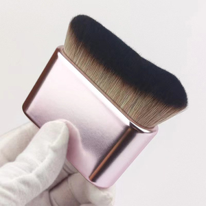 Pinceau de bronzage Logo personnalisé autobronzant Rectangle pinceau de maquillage pour <span class=keywords><strong>le</strong></span> visage <span class=keywords><strong>grand</strong></span> fond de teint en or rose simple brosse Kabuki pour <span class=keywords><strong>le</strong></span> corps - Product Image 6