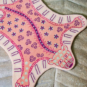 Diseño personalizado moderno <span class=keywords><strong>Pantera</strong></span> <span class=keywords><strong>Rosa</strong></span> dormitorio alfombra hecha a mano creativa guardarropa cabecera dibujos animados para niños uso doméstico - Product Image 1