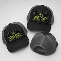 Casquette de camionneur vintage en maille avec patch brodé fluorescent effiloché, respirante en coton, idéale pour les sports de plein air