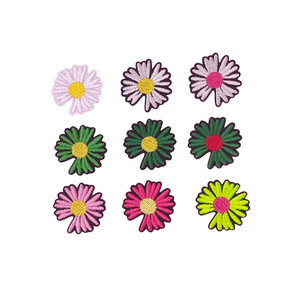 2025高品質カラフル刺繍デイジー3Dシェニールパッチ帽子用ポリエステル糸織り生地アイロン用 - Product Image 1