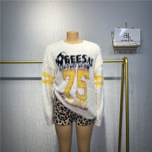 Pantalones cortos de leopardo con lentejuelas, conjuntos de 2 piezas, suéter con patrón de letras para mujer + Pantalones cortos a juego, ropa de calle 2025 Y2K - Product Image 2