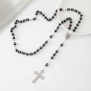 Collar <span class=keywords><strong>de</strong></span> Rosario con <span class=keywords><strong>Cruz</strong></span> <span class=keywords><strong>de</strong></span> Jesús, Joyería Católica <span class=keywords><strong>de</strong></span> Acero Inoxidable, Regalo Unisex para Comunión y Bautizo - Product Image 6