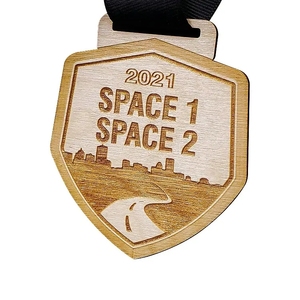 Medalla y trofeo de madera de recuerdo barato de diseño 3D personalizado insignia de medalla de madera deportiva en blanco con logotipo grabado con láser - Product Image 5
