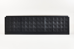 Credenza a 4 Ante in Pino e Quercia di Alta Qualità, Design Moderno Personalizzato, Finitura Nera Opaca, Arredamento Organico - Product Image 2
