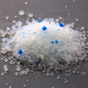 Fournisseur en gros litière pour <span class=keywords><strong>chat</strong></span> en <span class=keywords><strong>cristal</strong></span> sable haute qualité bon marché 3,8 l 1-8mm gel de silice écologique litière pour <span class=keywords><strong>chat</strong></span> - Product Image 1