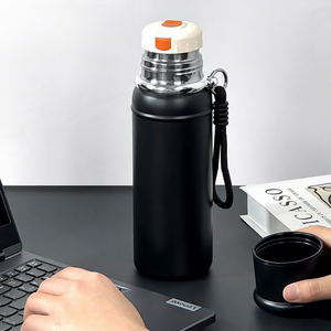 Gobelet isotherme haut de gamme en acier inoxydable 316 avec cordon, grande capacité, portable, isolation <span class=keywords><strong>thermique</strong></span> de 6 à 12 heures - Product Image 1