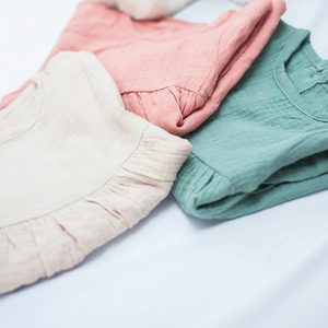 Abito Personalizzato in Puro Cotone Morbido Tinta Unita per Bambina con Mezze Maniche - Product Image 1