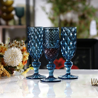 Gobelet en verre bleu royal élégant pour la décoration de table de mariage, verre à vin de luxe gaufré, coupe décorative pour les fêtes