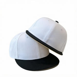 Casquette Snapback Bicolore Blanche et Noire en Gros, Visière Plate, Réglable, Style Classique Streetwear Hip Hop, Chapeau de Sport Personnalisable - Product Image 1