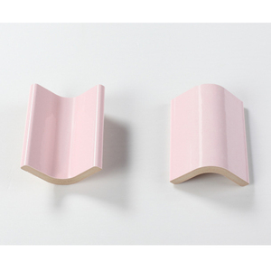 Accessoires de carrelage de salle de bain en céramique de couleur rose, bordures courbes - Product Image 2