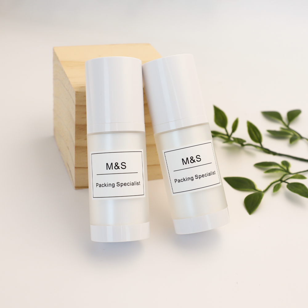 s Arylic 30ml 50ml Double Wall Bottle 1oz Plastic White Airless Serum Bottle With Treatment Pump
