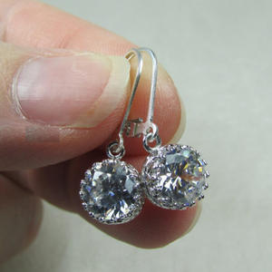 Boucles d'oreilles pendantes en or blanc, serti de cristaux ronds, bijoux de mode classiques pour femmes, pour mariage, E2634 - Product Image 3