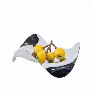 Assiette Premium Solhui de style rétro européen, luxe léger, écologique, en acier inoxydable poli, irrégulière, pour le camping, passe au lave-vaisselle - Product Image 4