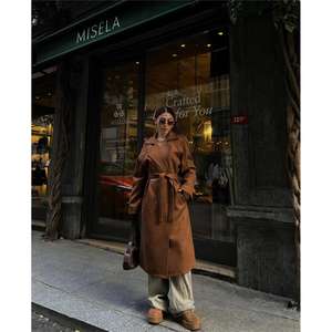 Abrigo de Gamuza Misela Color Tabaco, Manga Larga, Tejido, Elegante y Suave para Mujer - Product Image 5