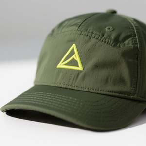 OBM批发5面板帽，带定制反光标志100% 尼龙5面板野营帽，带定制反光标志 - Product Image 6