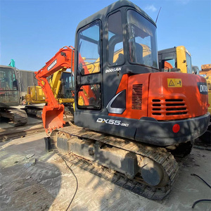 รถขุดขนาดเล็ก Doosan DX55-3C สีส้ม แบบตีนตะขาบ เครื่องจักรก่อสร้างมือสอง พร้อมเครื่องยนต์ เกียร์ ปั๊ม มอเตอร์ และลูกปืน - Product Image 2