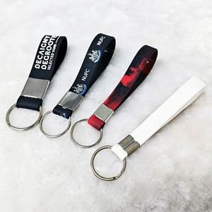 Porte-clés en silicone personnalisé avec anneau porte-clés, entièrement gravé avec votre logo ou texte - Product Image 2