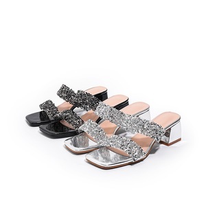 Sandales élégantes à talons carrés en strass, à enfiler, pour femme, idéales pour l'été, livraison directe - Product Image 2