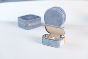 EQ2026 Custom Logo Velvet & Leather Travel Jewelry Case-Portable <b>Ring</b> <b>Storage</b> Mini Cute Design - Product Image 4