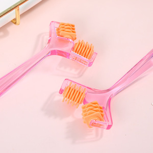 Masajeador de rodillos portátil rosa 14,3x7,5x2,5 cm recargable por USB para masaje de brazos y pantorrillas - Product Image 1