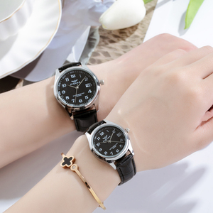 Reloj de cuarzo moderno para parejas, novedad en oferta, disponible para hombre y mujer. - Product Image 5