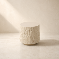 Table d'appoint moderne minimaliste en résine beige peinte, table de chevet cylindrique imitation pierre, base dorée, mobilier de maison, chambre, salon