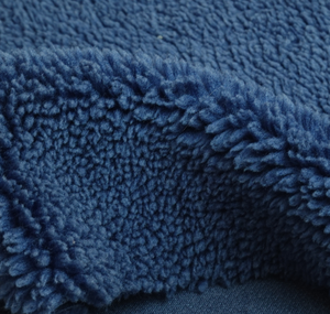 Vải Dệt Kim Áo Khoác Bán Buôn Thoáng Khí Siêu Mềm <span class=keywords><strong>100</strong></span>% <span class=keywords><strong>Polyester</strong></span> Sherpa Boucle Lông Cừu Đồng Bằng Vải Nhung Quần Áo Ngủ - Product Image 2