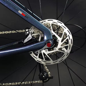 <span class=keywords><strong>Vélo</strong></span> de <span class=keywords><strong>route</strong></span> Twitter Aurora avec conception de câble, <span class=keywords><strong>vélo</strong></span> de <span class=keywords><strong>route</strong></span> de course en carbone 700C, équipé d'un frein à disque hydraulique pour hommes - Product Image 5