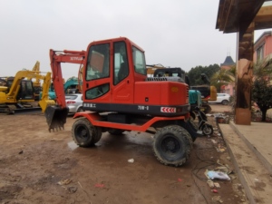 Compre la excavadora Xinyuan de la marca de China, excavadora usada de 7 toneladas, excavadora de neumáticos de 75W, superventas - Product Image 3