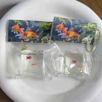 Cube de décompression en peluche courte super douce, motif aquarium de poissons Koi, anti-stress, jouet à pétrir, accessoire musical