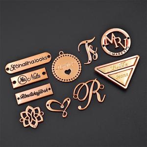 Arabian Robe Hijab Logos Sombrero Chapado Bufandas <span class=keywords><strong>Marca</strong></span> Metal logo <span class=keywords><strong>Marca</strong></span> Oro Etiquetas <span class=keywords><strong>de</strong></span> metal personalizadas Etiqueta <span class=keywords><strong>de</strong></span> ropa <span class=keywords><strong>de</strong></span> metal para bufanda - Product Image 6