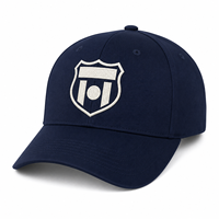 Gorra de béisbol al por mayor de algodón de 6 paneles con visera curva y bordado plano de escudo de fútbol, paquete para compradores de regalos deportivos con logotipo personalizado