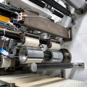 中国工厂制造婴儿尿布高速全伺服机器 - Product Image 2