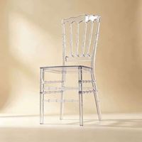 Chaise tendance en acrylique transparent, empilable, pour la décoration intérieure, les mariages et les événements.