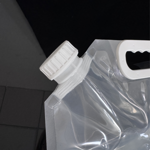 Bolsa de plástico flexible para envasado de líquidos con boquilla, de grado alimenticio, con logotipo personalizado, de 2L, 3L y 5L. - Product Image 3