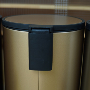 Luxury stainless steel trash can for home use, with lid and foot pedal, creative design, suitable for living room, bedroom, - Product Image 3